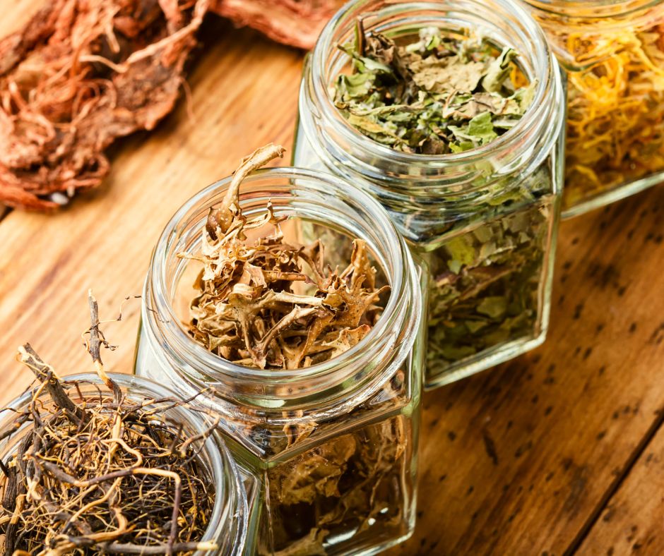 Zioła na grypę i przeziębienie - jak naturalnie wspomóc walkę z wirusem?