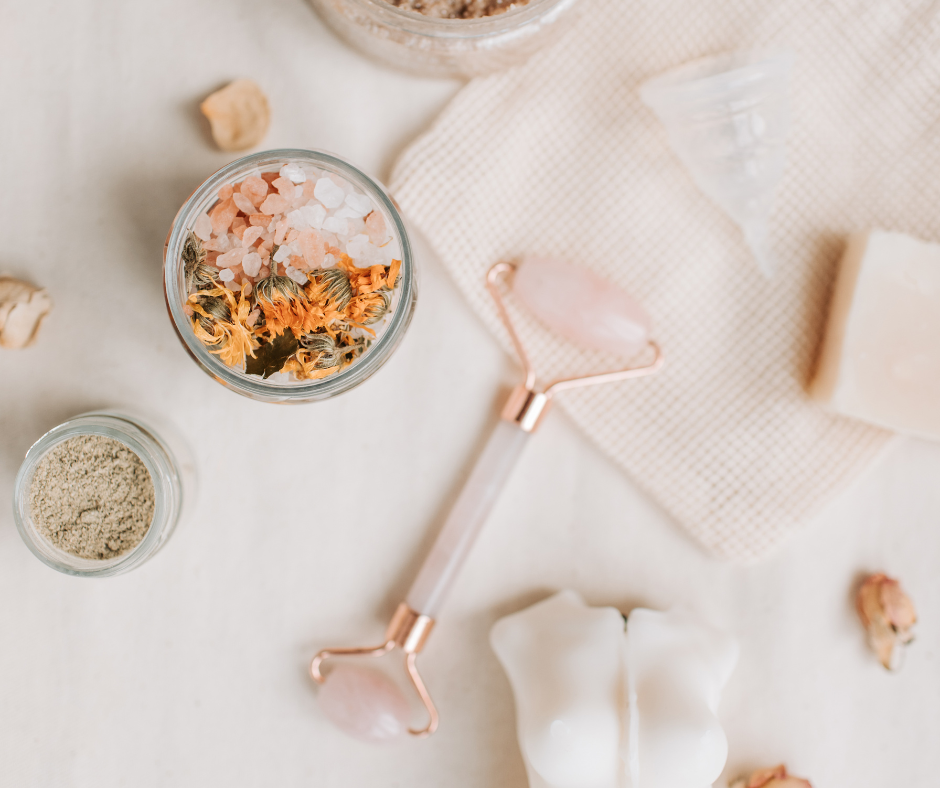 Naturalne kosmetyki z Twojej kuchni – moc ziół w pielęgnacji